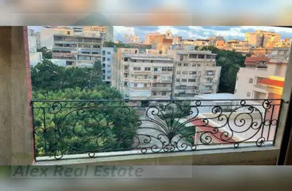 Apartment - 4 Bedrooms - 3 Bathrooms for rent in Kafr Abdo St. - Kafr Abdo - Roushdy - Hay Sharq - Alexandria