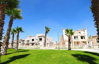 Villa - 5 Bedrooms - 6 Bathrooms for sale in Palm Hills Golf Extension - Al Wahat Road - 6 October City - Giza