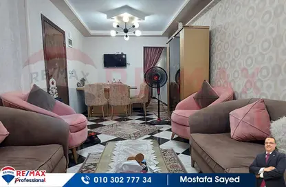 Apartment - 2 Bedrooms - 1 Bathroom for sale in Khalil Hamada St. - Miami - Hay Awal El Montazah - Alexandria