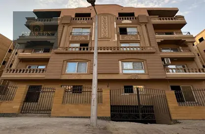 Apartment - 3 Bedrooms - 2 Bathrooms for sale in 1st Neighborhood - 8th Area - Shorouk City - Cairo