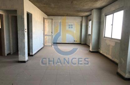 Apartment - 3 Bedrooms - 2 Bathrooms for sale in 10th Sector - Zahraa El Maadi - Hay El Maadi - Cairo