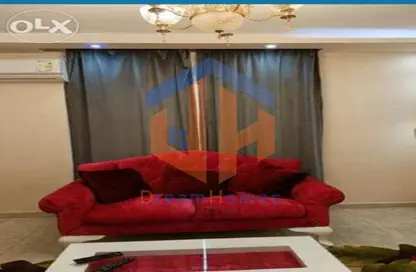 Apartment - 2 Bedrooms - 1 Bathroom for rent in Tawfik Al Hakim St. - Rehab City First Phase - Al Rehab - New Cairo City - Cairo