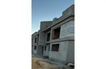 Villa - 6 Bedrooms - 4 Bathrooms for sale in Hood 2 St. - Green Belt - 6 October City - Giza