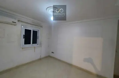 Apartment - 2 Bedrooms - 1 Bathroom for rent in Zahraa Al Maadi St. - Degla - Hay El Maadi - Cairo