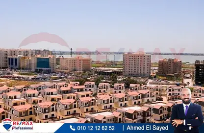 Apartment - 3 Bedrooms - 2 Bathrooms for sale in Al Shohada Square St. - Smouha - Hay Sharq - Alexandria