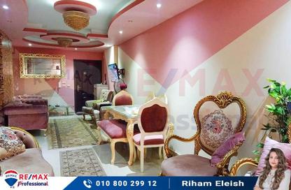 Apartment - 2 Bedrooms - 1 Bathroom for sale in Al Ekbal St. - Laurent - Hay Sharq - Alexandria