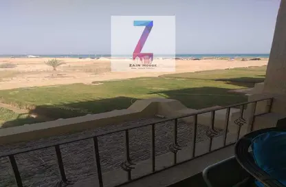 Chalet - 3 Bedrooms - 2 Bathrooms for sale in Lasirena Palm Beach - Al Ain Al Sokhna - Suez