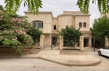 Villa - 4 Bedrooms - 4 Bathrooms for sale in Royal Hills - Al Motamayez District - 6 October City - Giza