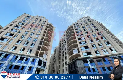 Apartment - 4 Bedrooms - 3 Bathrooms for sale in Al Shohada Square St. - Smouha - Hay Sharq - Alexandria