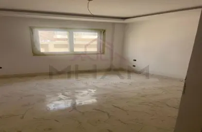 Apartment - 4 Bedrooms - 3 Bathrooms for sale in Flowers Park - North Investors Area - New Cairo City - Cairo