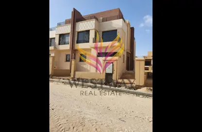 Twin House - 4 Bedrooms - 4 Bathrooms for sale in Alma - 2nd District - Sheikh Zayed City - Giza