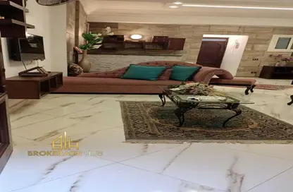 Apartment - 2 Bedrooms - 1 Bathroom for rent in Al Narges 3 - Al Narges - New Cairo City - Cairo