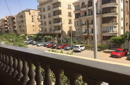 Apartment - 3 Bedrooms - 2 Bathrooms for sale in New Narges - New Cairo City - Cairo