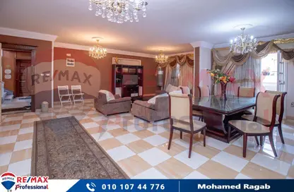 Apartment - 3 Bedrooms - 2 Bathrooms for sale in Roushdy St. - Roushdy - Hay Sharq - Alexandria