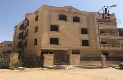 Villa - 5 Bedrooms - 2 Bathrooms for sale in 2nd District - Obour City - Qalyubia