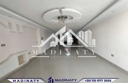 Apartment - 3 Bedrooms - 3 Bathrooms for sale in Glim - Hay Sharq - Alexandria