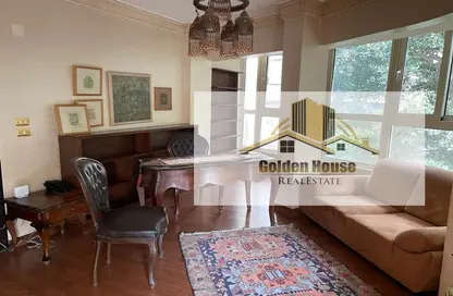 Apartment - 2 Bedrooms - 2 Bathrooms for rent in Shagaret Al Dor St. - Zamalek - Cairo