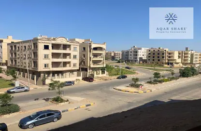 Apartment - 3 Bedrooms - 2 Bathrooms for sale in 4th Neighborhood - 5th Area - Shorouk City - Cairo