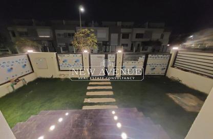 Townhouse - 5 Bedrooms - 4 Bathrooms for sale in Hyde Park - 5th Settlement Compounds - The 5th Settlement - New Cairo City - Cairo