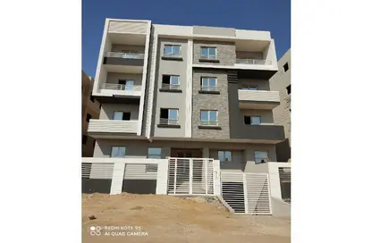 Apartment - 4 Bedrooms - 3 Bathrooms for sale in Bait Alwatan - The 5th Settlement - New Cairo City - Cairo