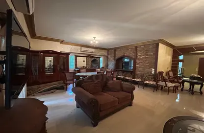 Villa - 3 Bedrooms - 2 Bathrooms for rent in Madinaty - Cairo