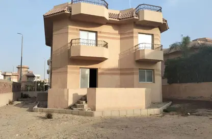 Villa - 3 Bedrooms - 3 Bathrooms for sale in Al Sadat Axis - The 1st Settlement - New Cairo City - Cairo