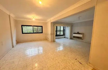 Apartment - 3 Bedrooms - 1 Bathroom for rent in Masaken Nerco St. - Degla - Hay El Maadi - Cairo