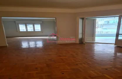 Apartment - 4 Bedrooms - 3 Bathrooms for rent in Al Saleh Ayoub St. - Zamalek - Cairo