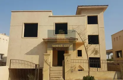 Villa - 4 Bedrooms - 5 Bathrooms for sale in Al Guezira 2 - Sheikh Zayed Compounds - Sheikh Zayed City - Giza