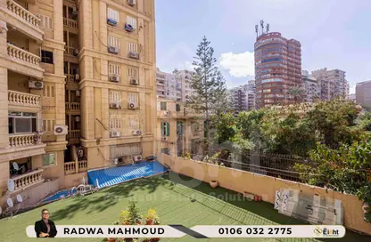 Apartment - 4 Bedrooms - 3 Bathrooms for sale in Mostafa Maher St. - Glim - Hay Sharq - Alexandria