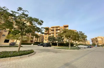 Apartment - 3 Bedrooms - 3 Bathrooms for sale in Ashgar City - Al Wahat Road - 6 October City - Giza