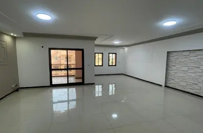 Apartment - 3 Bedrooms - 2 Bathrooms for rent in Hay El Ashgar - Al Wahat Road - 6 October City - Giza