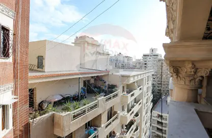 Apartment - 2 Bedrooms - 2 Bathrooms for sale in Laurent - Hay Sharq - Alexandria