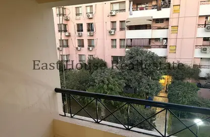 Apartment - 2 Bedrooms - 1 Bathroom for rent in El Rehab Extension - Al Rehab - New Cairo City - Cairo