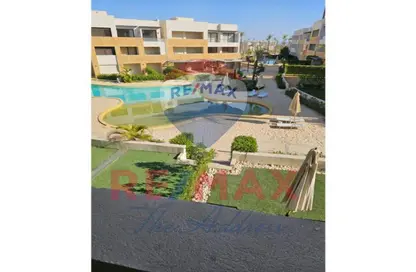 Chalet - 2 Bedrooms - 2 Bathrooms for sale in Azha - Al Ain Al Sokhna - Suez