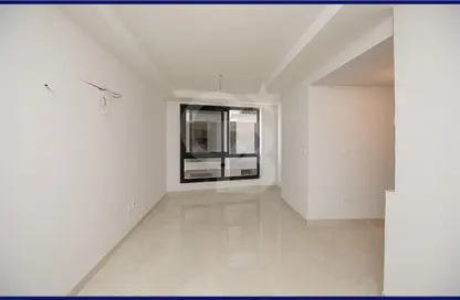 Apartment - 2 Bedrooms - 2 Bathrooms for sale in 14th of May Bridge Road - Smouha - Hay Sharq - Alexandria