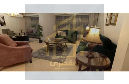 Apartment - 3 Bedrooms - 3 Bathrooms for rent in Gameat Al Dewal Al Arabeya St. - Mohandessin - Giza