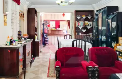 Apartment - 3 Bedrooms - 2 Bathrooms for sale in Mahmoud Al Essawy St. - Sidi Beshr - Hay Awal El Montazah - Alexandria