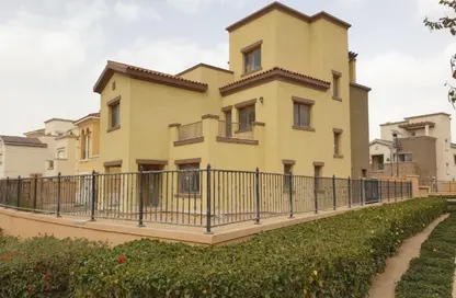 Villa - 5 Bedrooms - 6 Bathrooms for sale in Mivida - 5th Settlement Compounds - The 5th Settlement - New Cairo City - Cairo