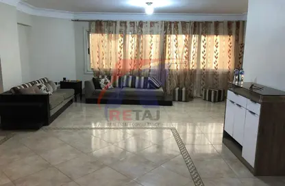 Apartment - 3 Bedrooms - 2 Bathrooms for rent in Al Ryadah St. - 1st Zone - Nasr City - Cairo