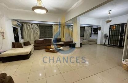 Apartment - 3 Bedrooms - 3 Bathrooms for sale in Street 9 - Hadayek El Maadi - Hay El Maadi - Cairo