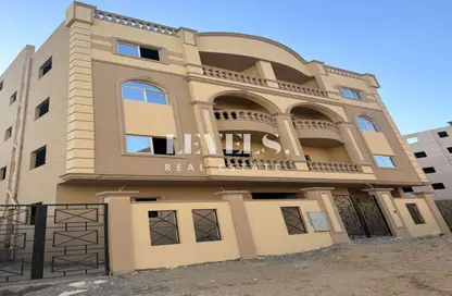 Apartment - 3 Bedrooms - 2 Bathrooms for sale in Al Narges - New Cairo City - Cairo