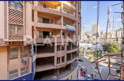 Apartment - 4 Bedrooms - 3 Bathrooms for sale in Mostafa Fahmy St. - Glim - Hay Sharq - Alexandria