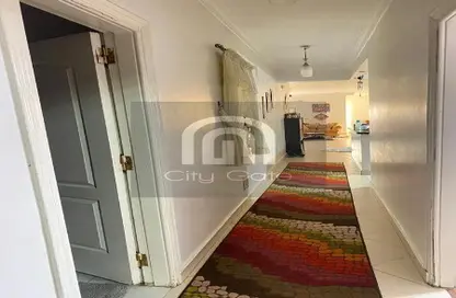 Apartment - 3 Bedrooms - 2 Bathrooms for sale in Al Narges 8 - Al Narges - New Cairo City - Cairo