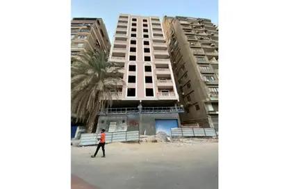 شقة - 3 غرف نوم - 2 حمامات للبيع في شارع شهداء المهندسين - المهندسين - الجيزة