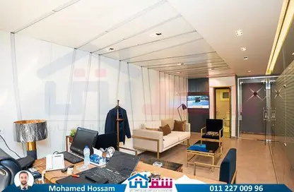 Office Space - Studio - 3 Bathrooms for sale in Stanley - Hay Sharq - Alexandria