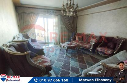 Apartment - 3 Bedrooms - 3 Bathrooms for sale in Abdel Salam Aref St. - Laurent - Hay Sharq - Alexandria