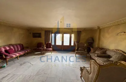 Apartment - 4 Bedrooms - 3 Bathrooms for sale in Al Nasr St. - El Laselky - New Maadi - Hay El Maadi - Cairo