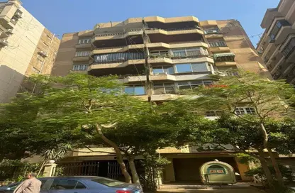 Apartment - 3 Bedrooms - 2 Bathrooms for sale in Al Sheikh Mohammed Al Nadi St. - 6th Zone - Nasr City - Cairo