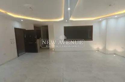 Apartment - 3 Bedrooms - 3 Bathrooms for sale in Tawfik Abdel Gawad St. - El Yasmeen 5 - El Yasmeen - New Cairo City - Cairo